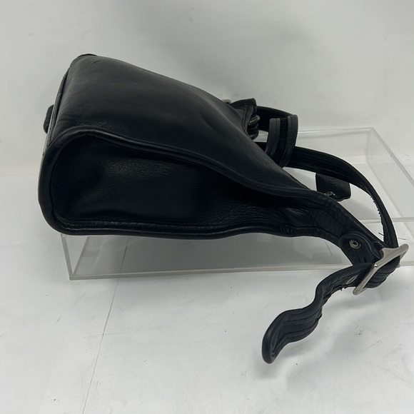 Coach Legacy K9N-9997 Black Leather Crossbody Shoulder Zip Bag - Picture 8 of 14